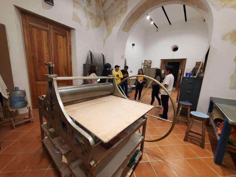 Art Workshops and Chocolate Shops Tour in Oaxaca - Meeting local artists: the conversation is the product