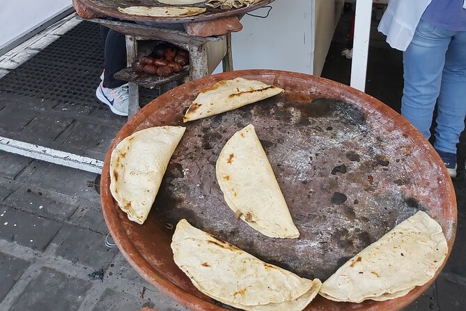 Half-Day Gastronomic Walking Tour in Oaxaca - Carlos’s guidance: how a local guide changes the taste of the day