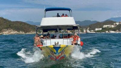 Huatulco: Premium Boat Tour with snorkel experience. - Reef snorkeling: what you’re paying for (and how to make it count)
