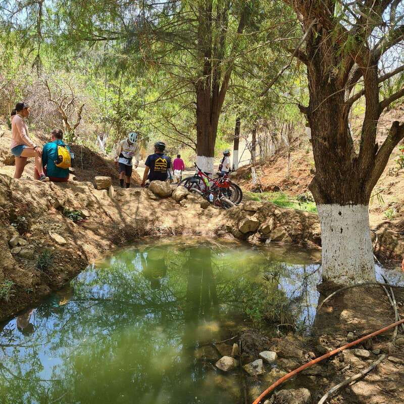 Monte Alban & Atzompa: MTB bike ride though local trails - Leaving Oaxaca: The 20-Minute Pedal-Out and 400m Climb