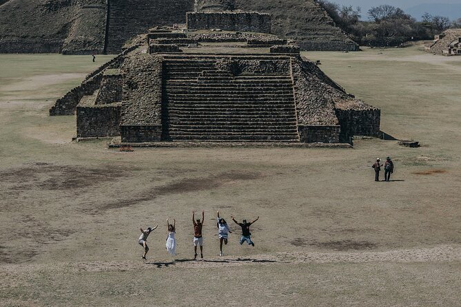 Monte Alban & More... All Included Guided Day Tour from Oaxaca - Lunch in Oaxaca: Mixtec flavors with a view