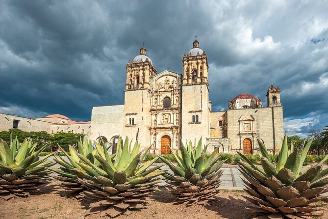 Oaxaca City tour - Santo Domingo museum & the colorful market - Orientation in Oaxaca Centro: pickup, pace, and a 3-hour route