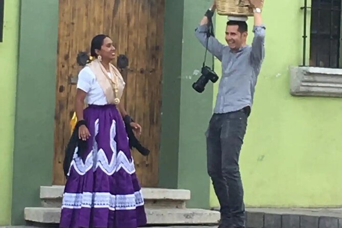 Oaxaca with a Local Photographer - Two hours of Oaxaca street photography with Juan Pablo