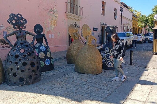 Private Tour Guide in Oaxaca 3 hours - Best Rated - Stop 3: Templo de Santo Domingo de Guzmán and Baroque Details at Speed