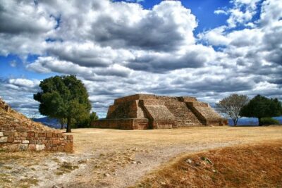 Private Tour, Monte Alban, Alebrijes & Atzompa ceramic - Monte Albán ruins: the altitude view and the time to take it in