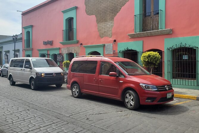 Shuttle from downtown Oaxaca city to Oaxaca airport. One way - Baggage rules: when you might pay extra