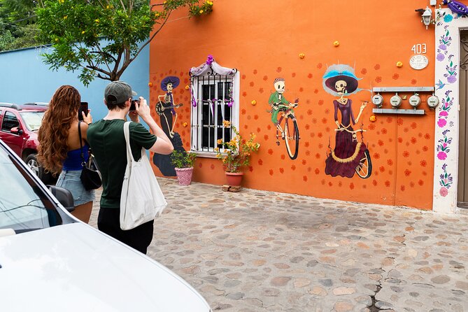 The Art of Death in Oaxaca - Entering Barrio Jalatlaco Through Its Murals
