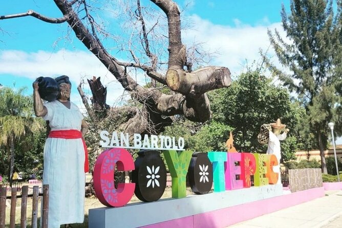 Tour to artisan towns of Oaxaca - Getting picked up and moving comfortably from Oaxaca City