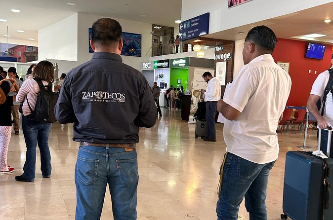 Transfer in Oaxaca from Airport to Hotel - Private Group Comfort: What “Up to 4” Means for Your Day