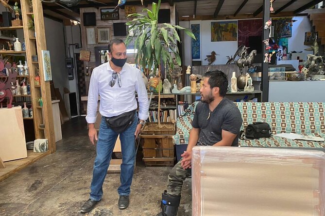 Visit to workshops and studios of contemporary art artists - What to Do During Each 40-Minute Workshop Stop