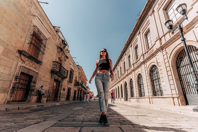Walking tour with a local photographer in Oaxaca - Timing, comfort, and the little logistics that matter