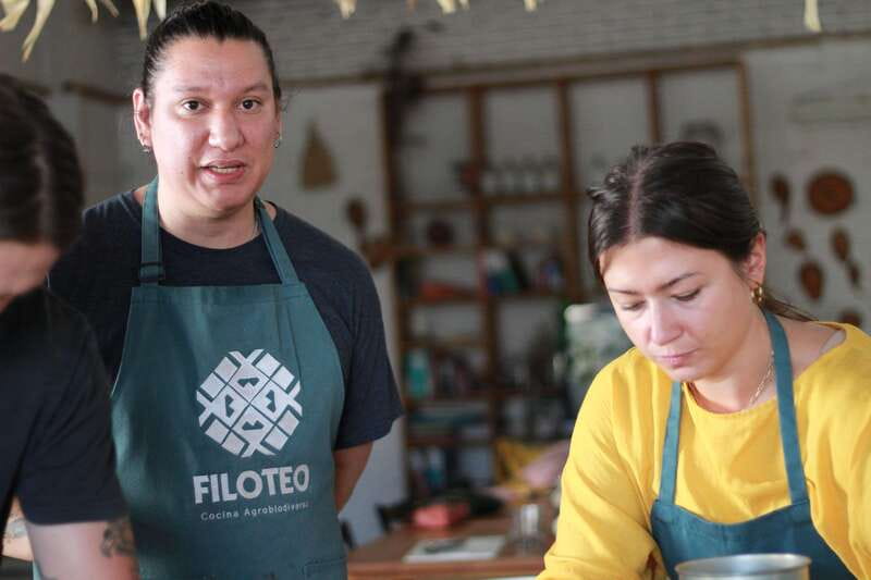 ✨Make chocolate to take home Oaxacan style ☕️✨ - Tools, techniques, and the molding moment you’ll remember